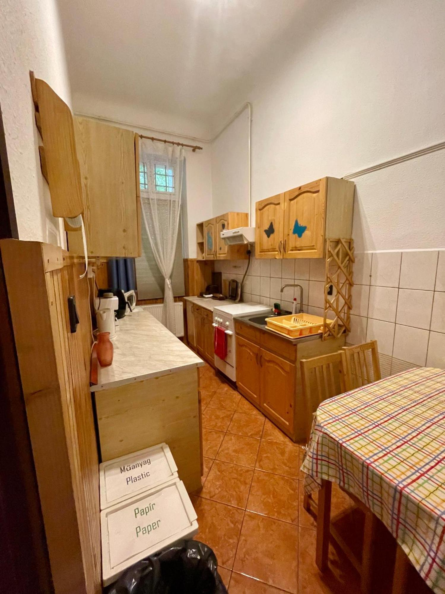 Kriszti Apartment บูดาเปสต์ ภายนอก รูปภาพ